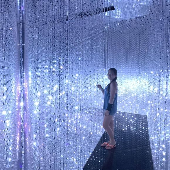 Meet your Posher, Sam - Picture 1 of 1